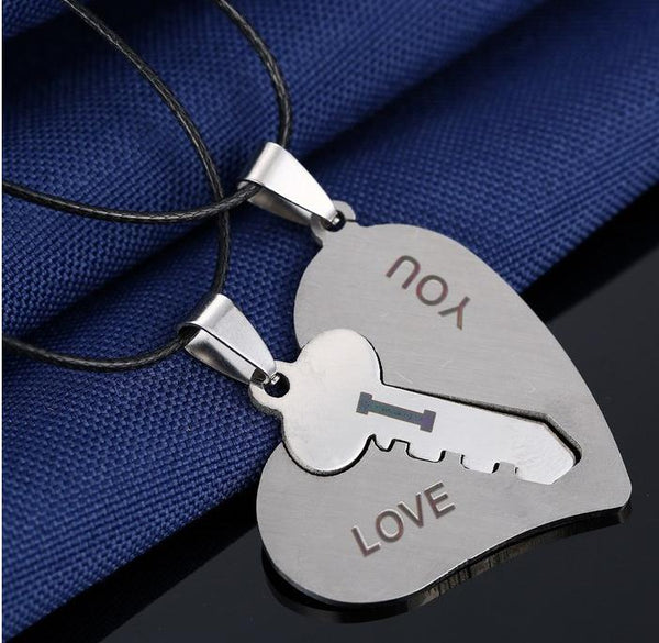 Broken Heart Pendant Necklaces Set